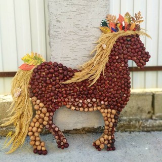 Поделка осенняя лошадка