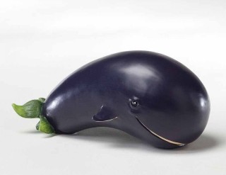 Кит из баклажана поделка