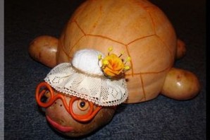 Поделка из тыквы черепашка