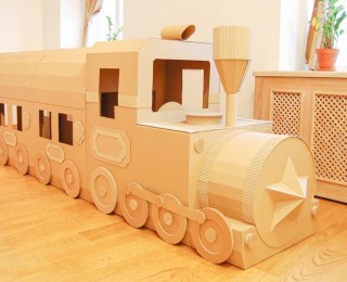 Паровозик из картона