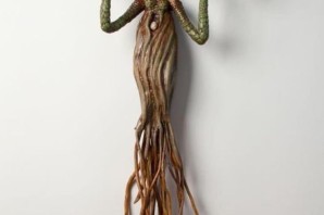 Человек из веток поделка