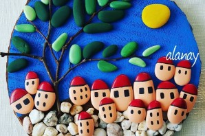 Поделка из камней и пластилина