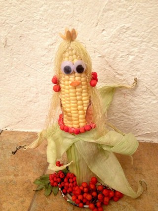 Осенняя поделка из кукурузы в школу