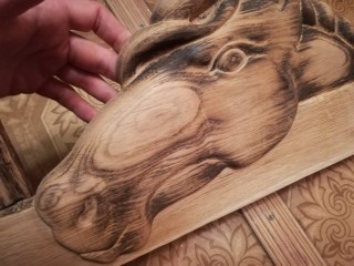 Рисунок по дереву гравером