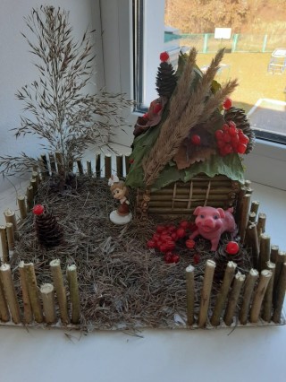 Поделка осенний дворик