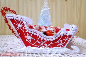 Новогодние санки из картона своими руками