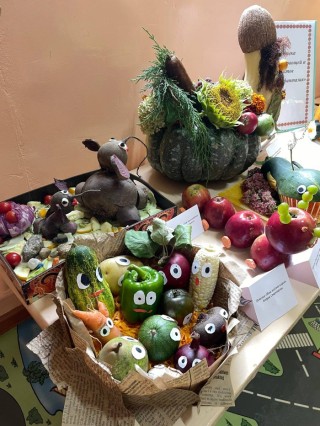 Поделки из плодовоовощной продукции в школу