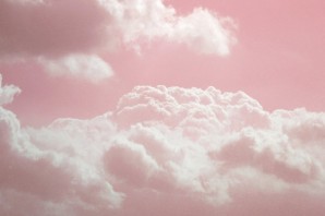 Фон розовое небо с облаками