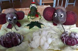 Осенние поделки из моркови и свеклы