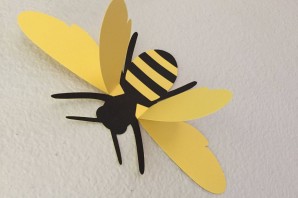 Объемная пчелка из бумаги