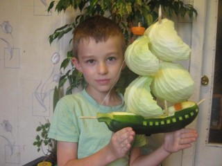 Самолет из кабачка поделка в садик