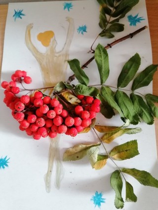 Поделка из рябины в школу
