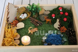 Лес в коробке поделка