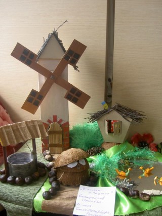 Ветряная мельница поделка из природного материала