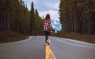 Обои дорога в даль на телефон