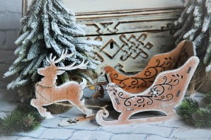 Елка в санях своими руками