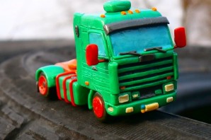 Тачки из пластилина