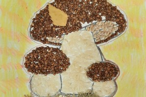 Аппликация гриб из крупы