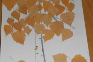 Поделка из листьев березы