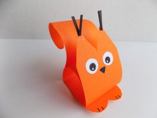 Белочка из картона