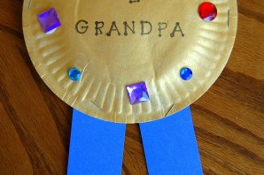 Подарок дедушке из бумаги
