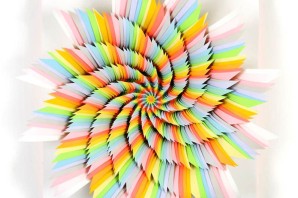 Поделка из мелованной бумаги