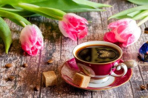 Утро кофе тюльпаны