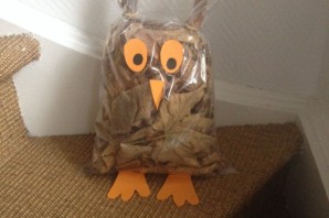 Объемная сова из листьев