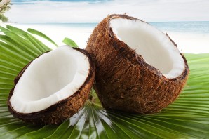 Цветок внутри кокоса