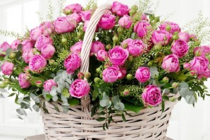 Корзина цветов с днем рождения женщине
