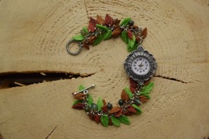 Часы из листиков