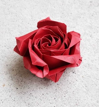 Роза из бумаги оригами