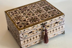 Шкатулка из картона