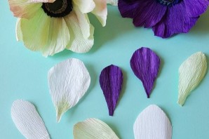 Цветы из креповой бумаги