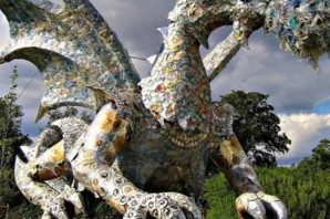 Дракон из подручных материалов