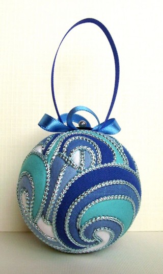 Большие новогодние шары своими руками