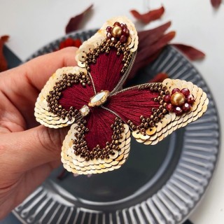 Брошь из бисера своими руками