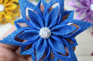 Новогодние снежинки из фоамирана