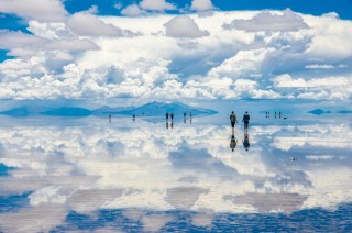 Зеркальное озеро в боливии