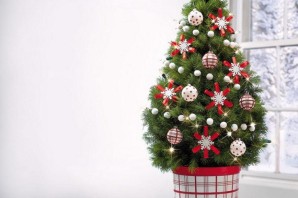 Маленькая новогодняя елка