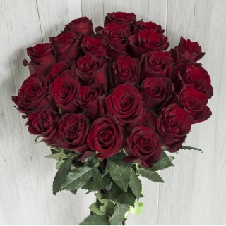 Букет бордовых роз