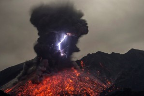 Извержение вулкана япония
