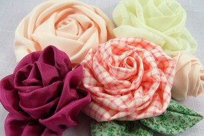 Цветок из ткани