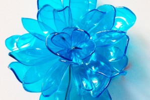 Цветы из пластиковых бутылок