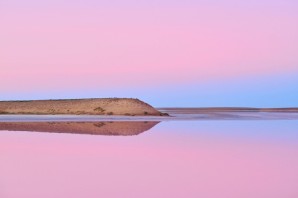 Меклетинское розовое озеро