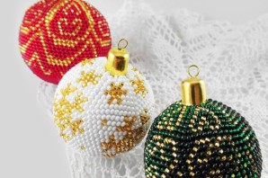 Елочные игрушки из бисера своими руками