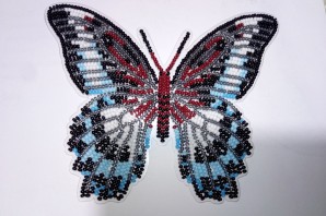 Бабочка из бисера крестиком