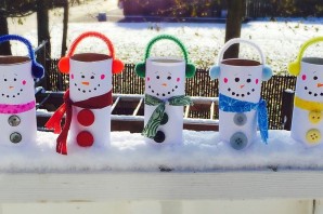 Новогодние игрушки из бросового материала