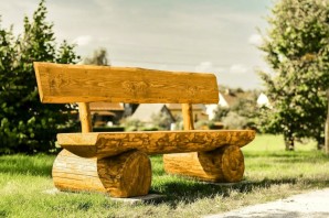 Декоративные скамейки из дерева