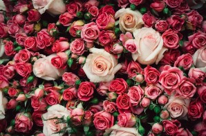 Розовый букет цветов